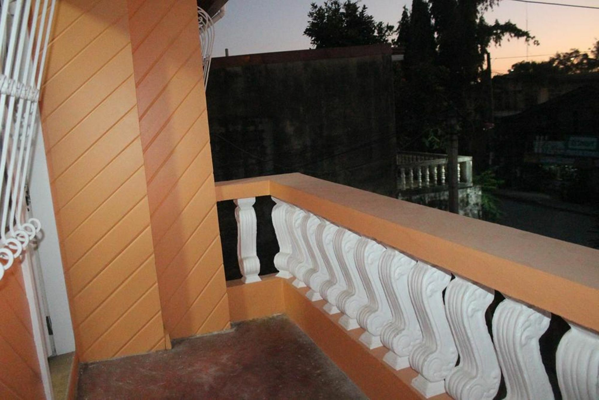 Francesca'S Inn Tagbilaran Zewnętrze zdjęcie
