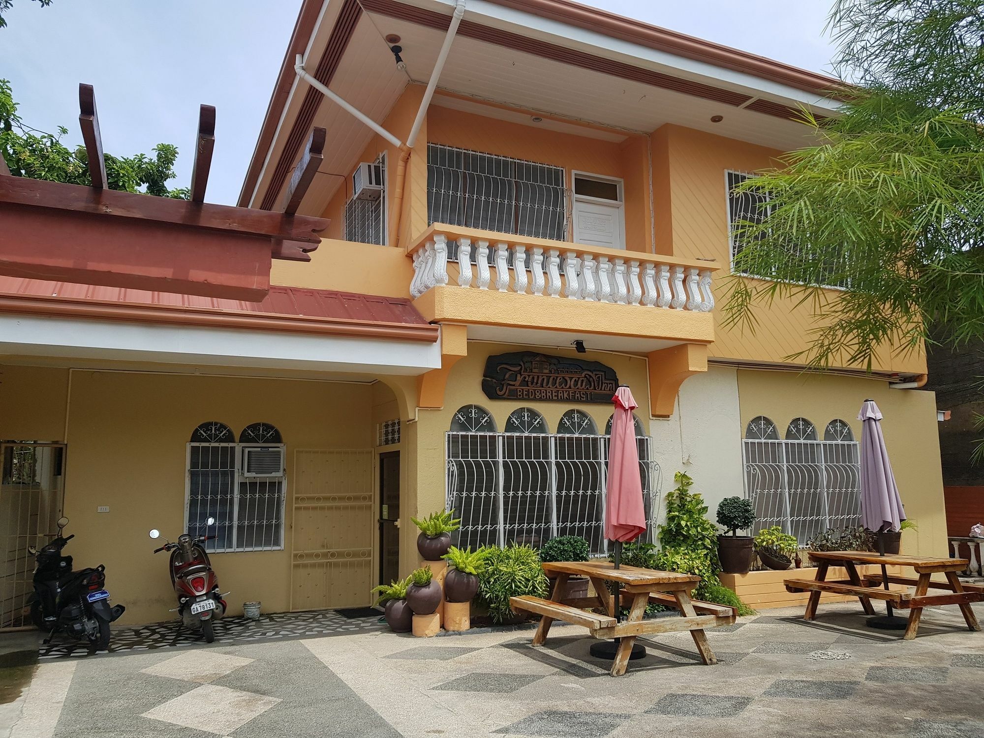 Francesca'S Inn Tagbilaran Zewnętrze zdjęcie