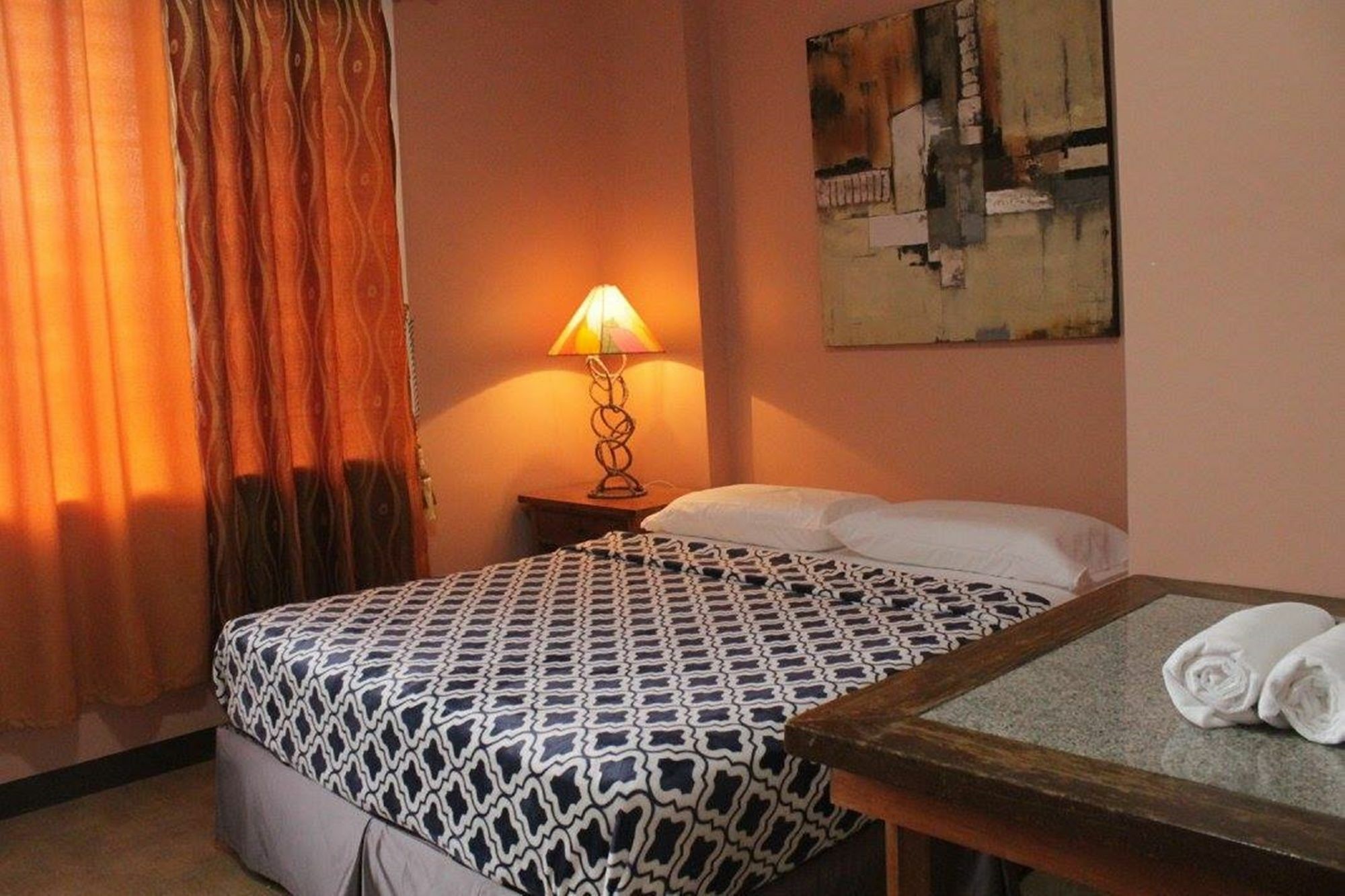 Francesca'S Inn Tagbilaran Zewnętrze zdjęcie